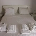 Maroulina's Boutique & Mykonos Town