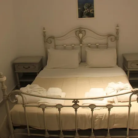 Hotel apartamentowy Maroulina's Boutique &