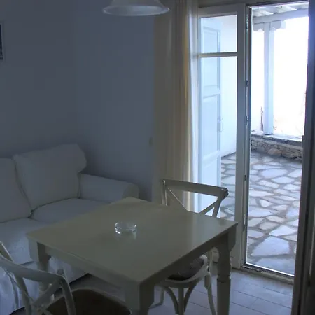 Maroulina's Boutique Studios & Aparthotel