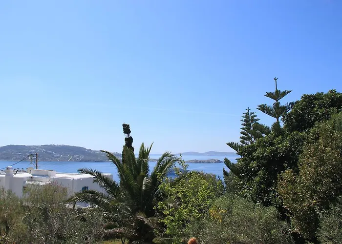 Maroulina's Boutique Studios & * Mykonos Town