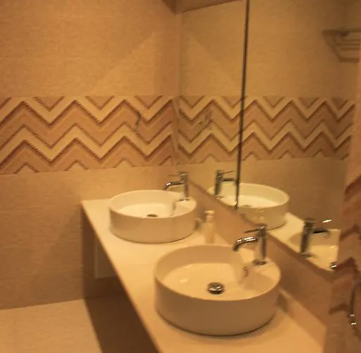 Maroulina's Boutique & Mykonos Town