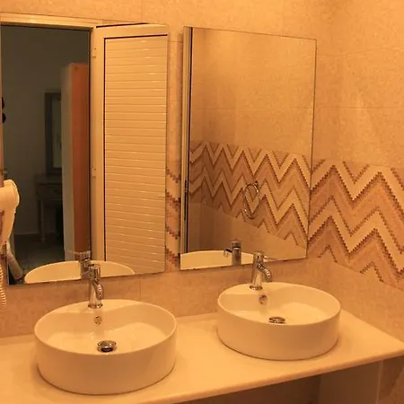 公寓式酒店 Maroulina's Boutique & *